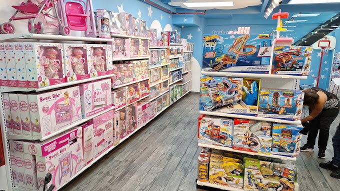 Fachada de Toylandia C. C. C. T 7985